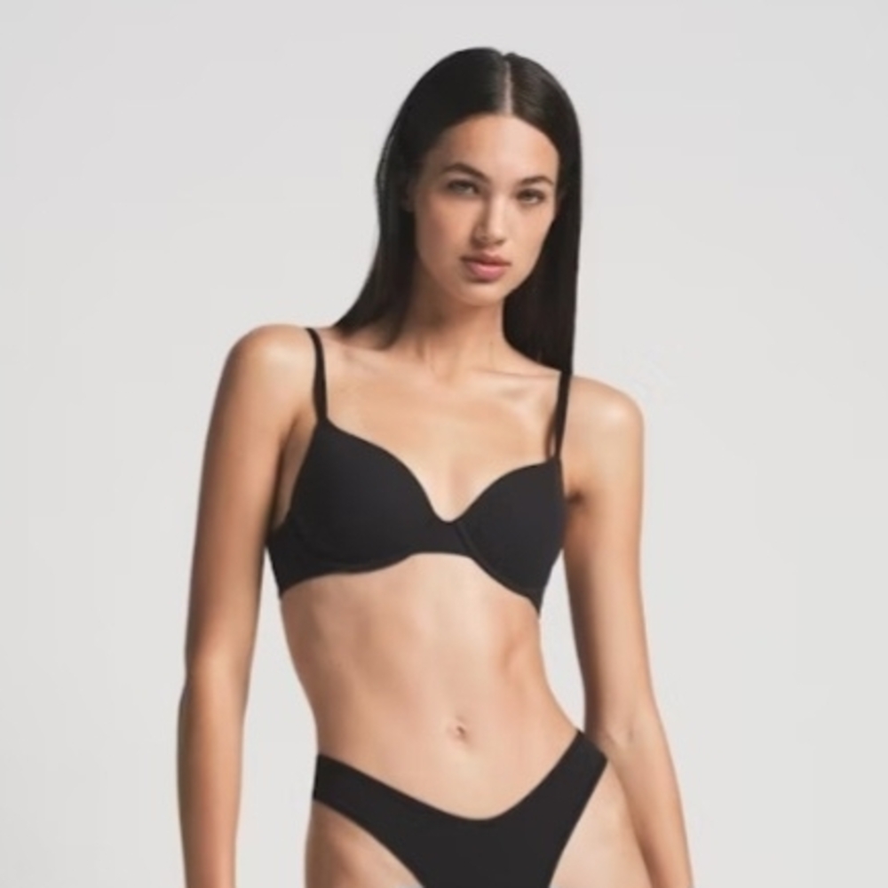 NWT SKIMS Fits Everybody T-shirt Push-up Bra - Black, Ochre, Clay - Picture 2 of 3